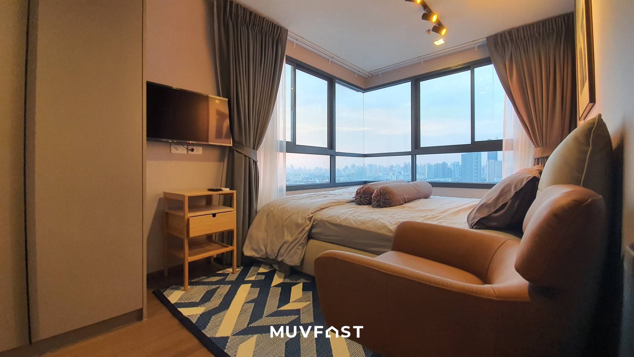 2 Bedroom