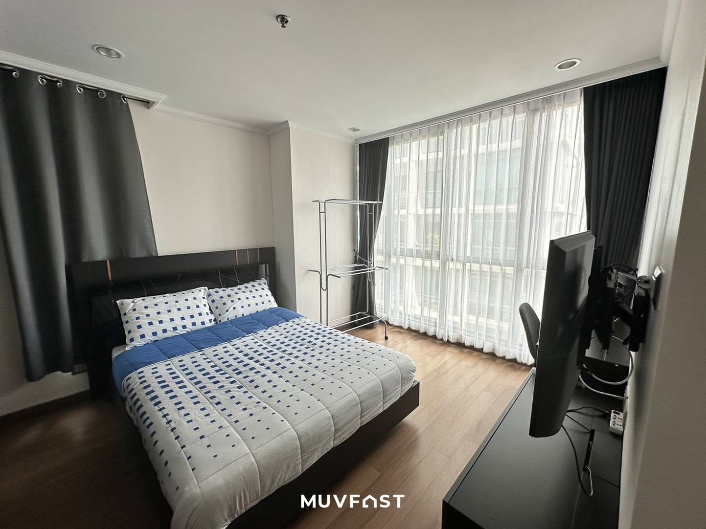2 Bedroom